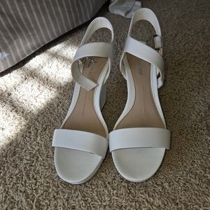 Gianni Bini White Wedge Sandals Minimalist Design